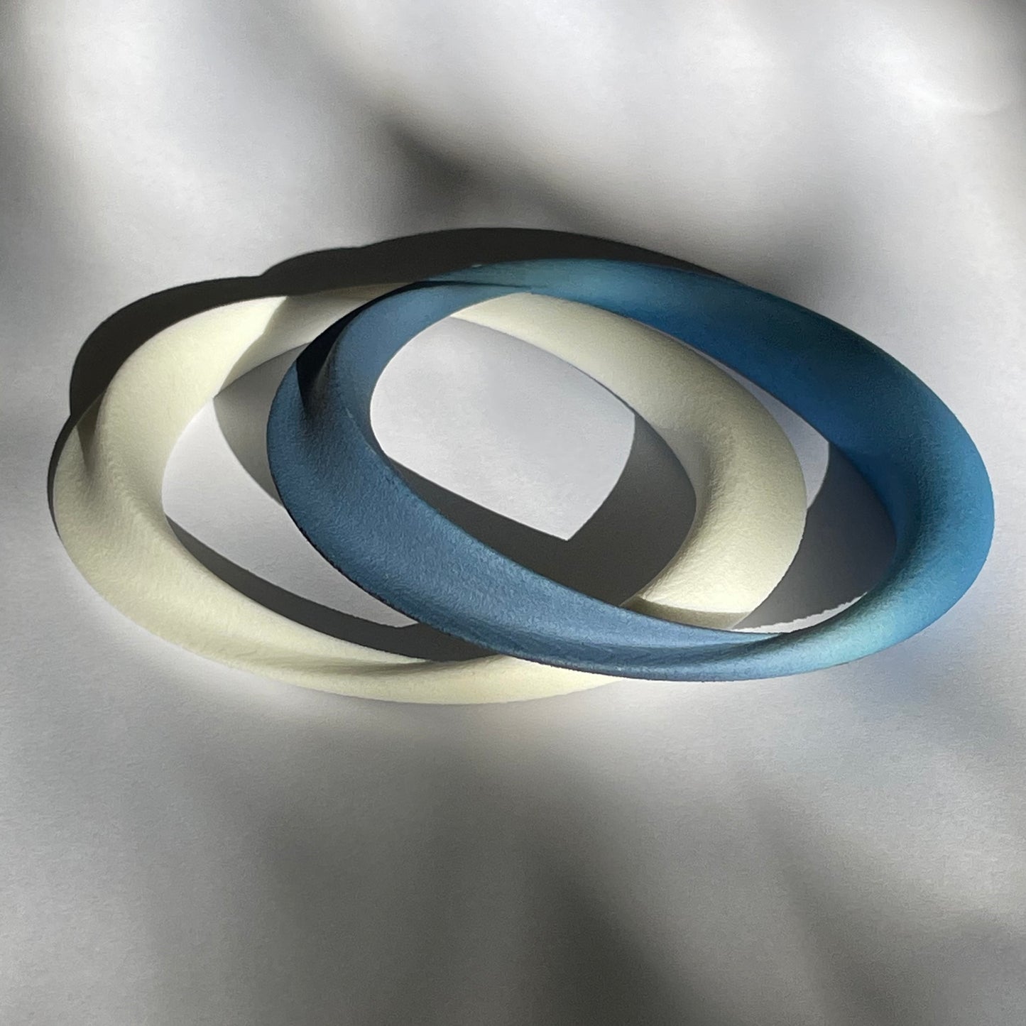 Möbius bangle in laser sintered nylon