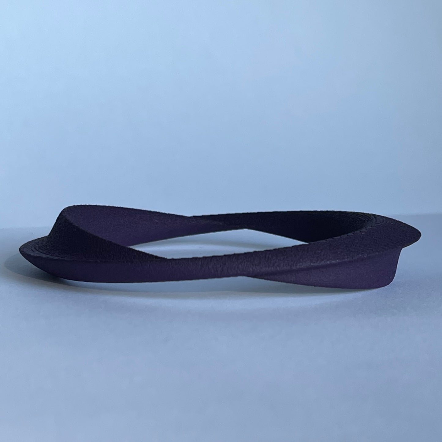 Möbius bangle in laser sintered nylon