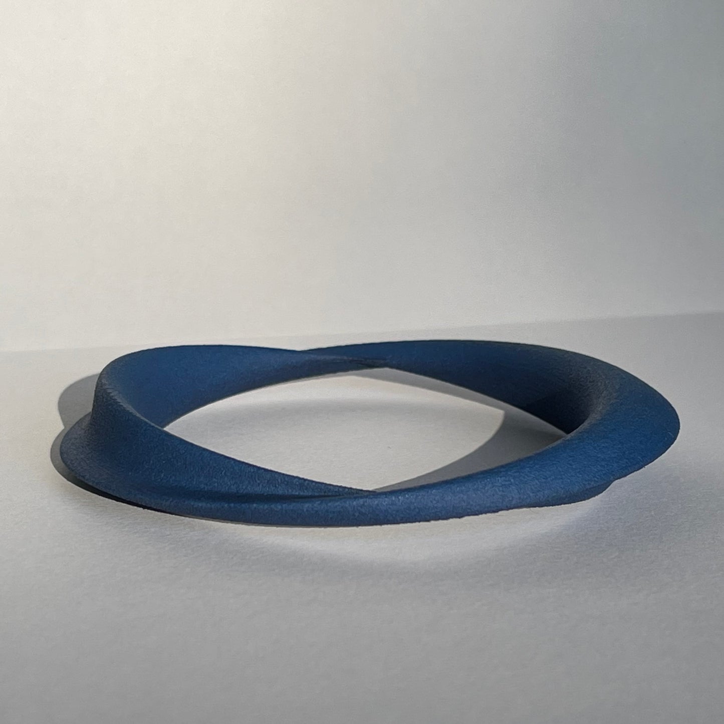 Möbius bangle in laser sintered nylon