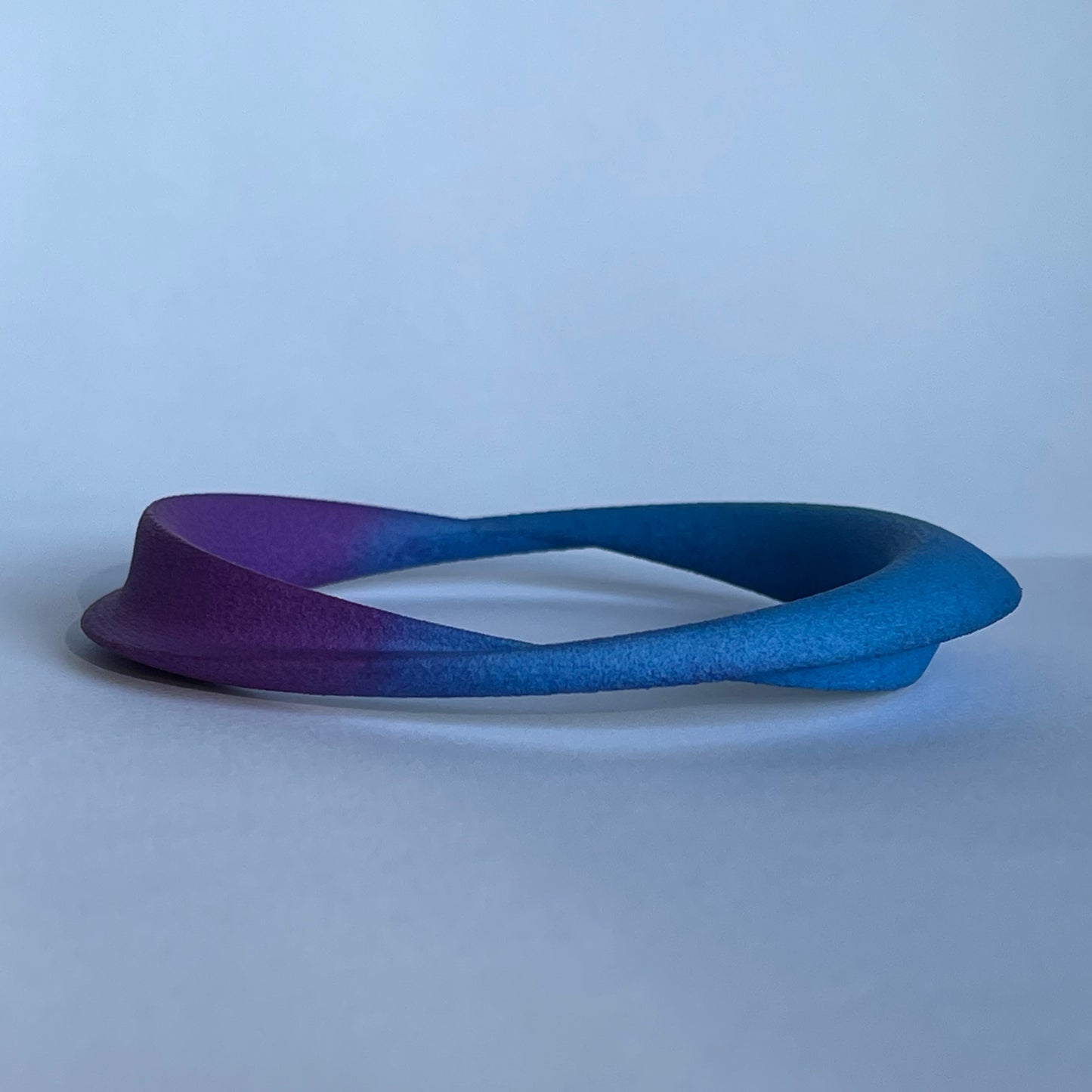 Möbius bangle in laser sintered nylon