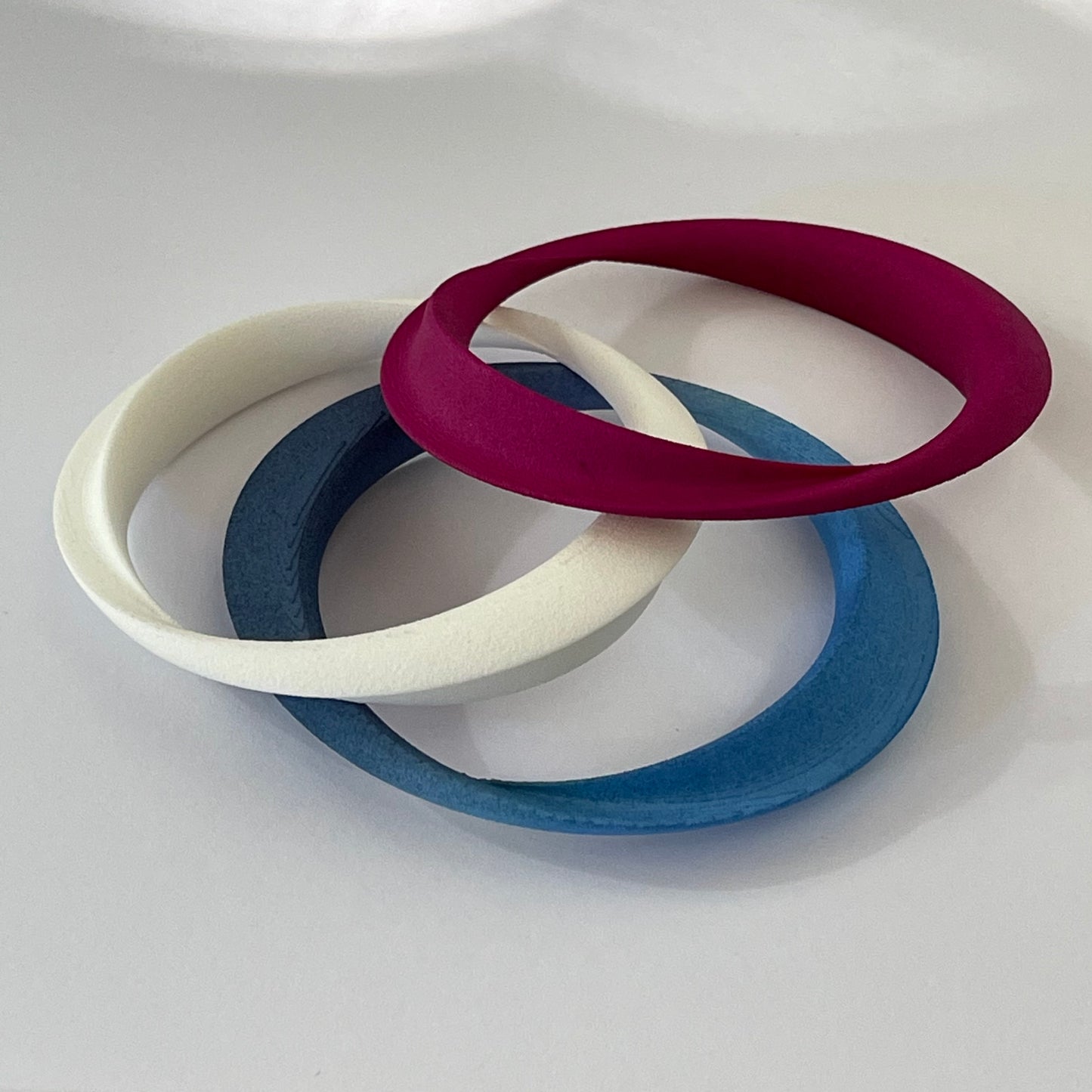 Möbius bangle in laser sintered nylon