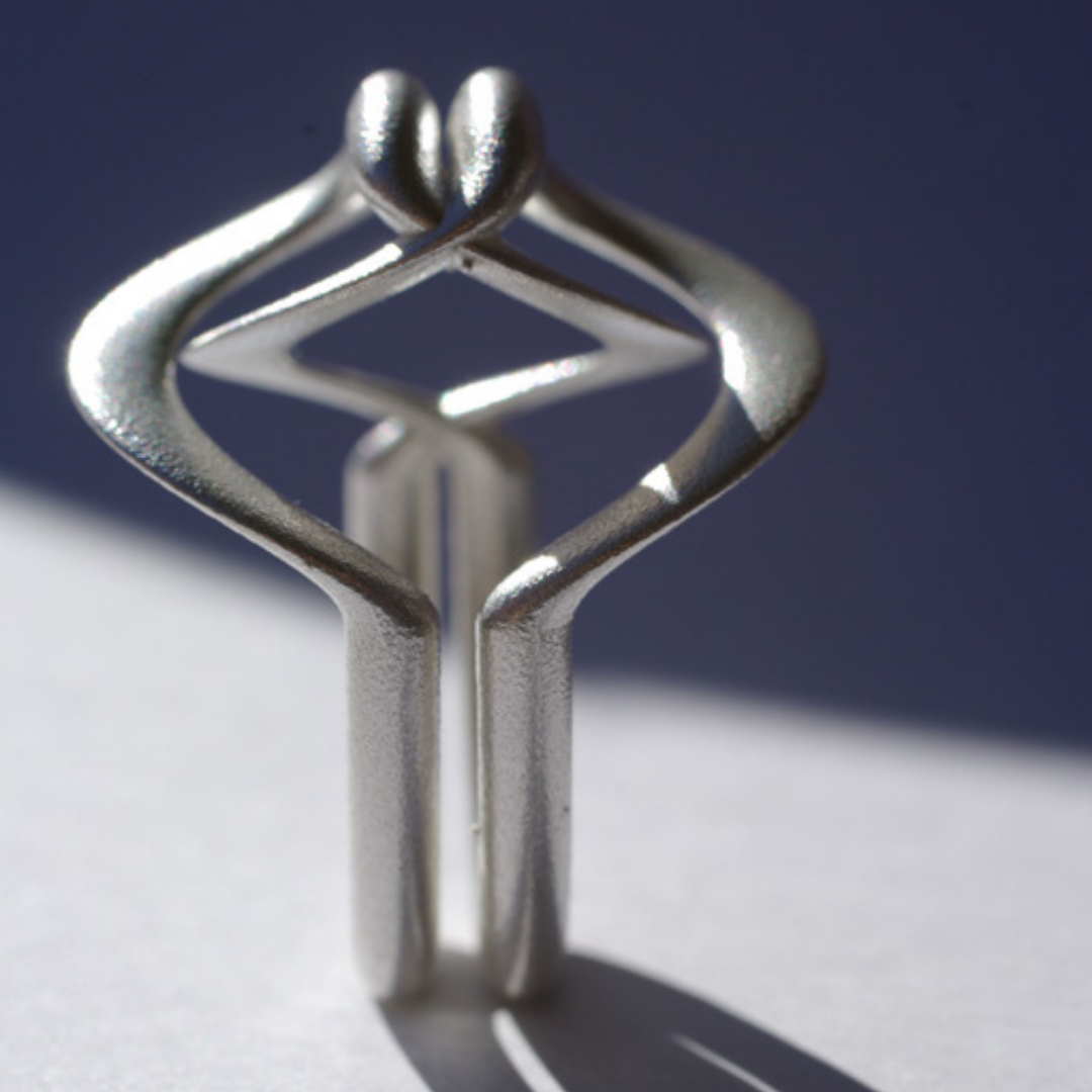 Pirouette ring in Sterling Silver